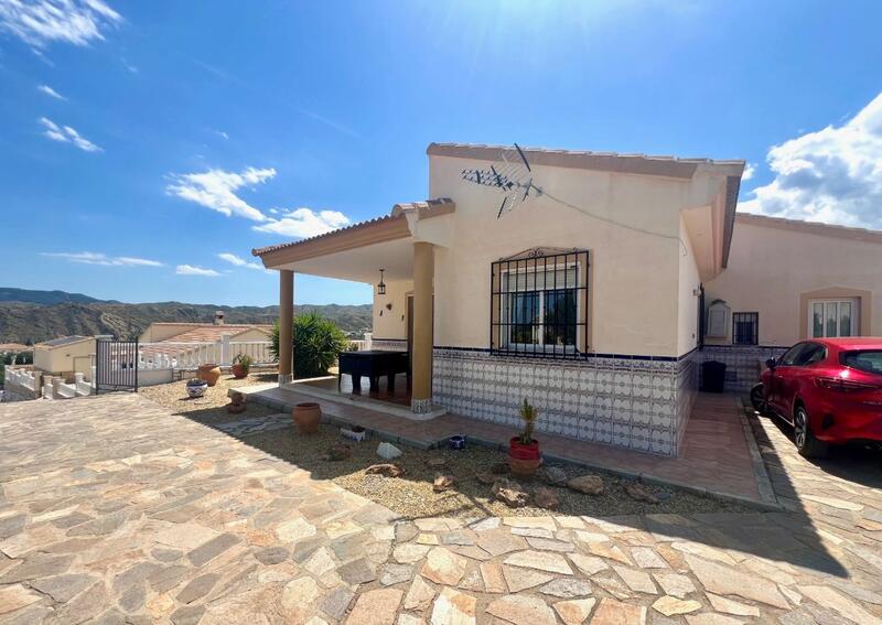130-1482: Villa for Sale in Arboleas, Almería
