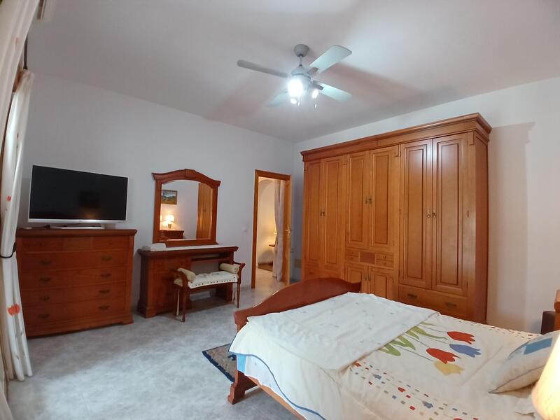 130-1483: Villa for Sale in Arboleas, Almería