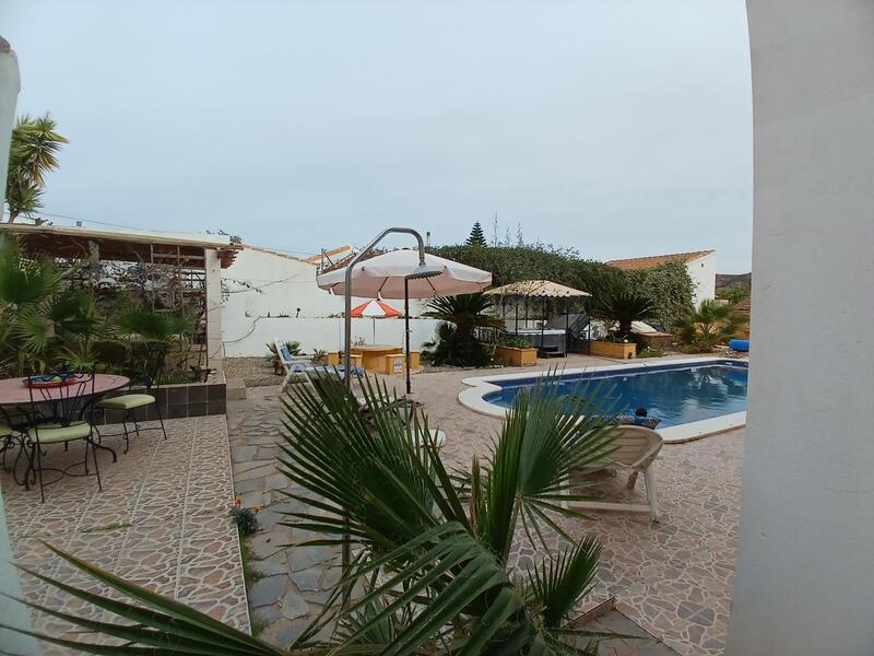 130-1483: Villa for Sale in Arboleas, Almería