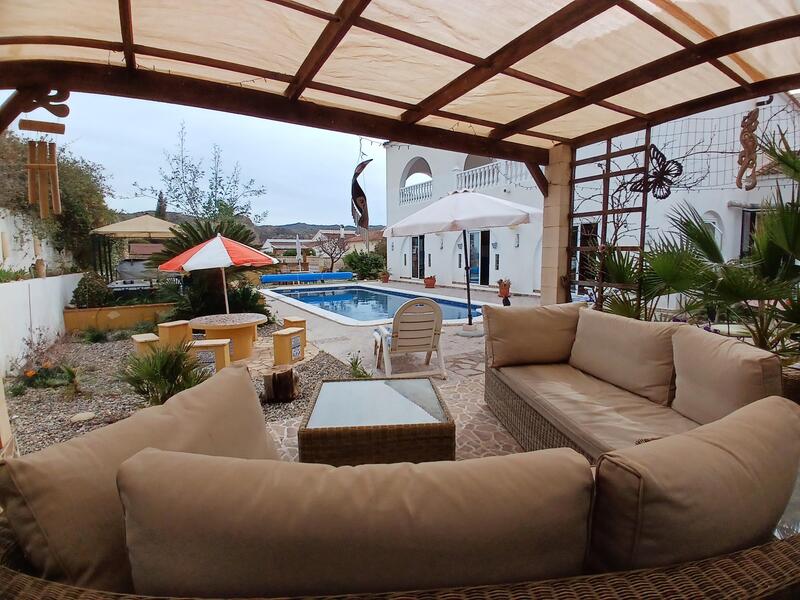 130-1483: Villa for Sale in Arboleas, Almería