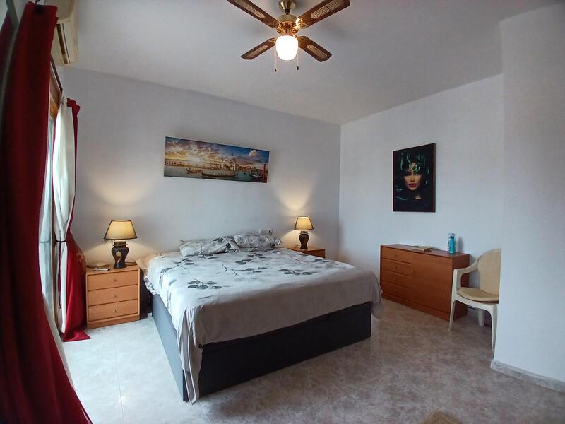 130-1483: Villa for Sale in Arboleas, Almería