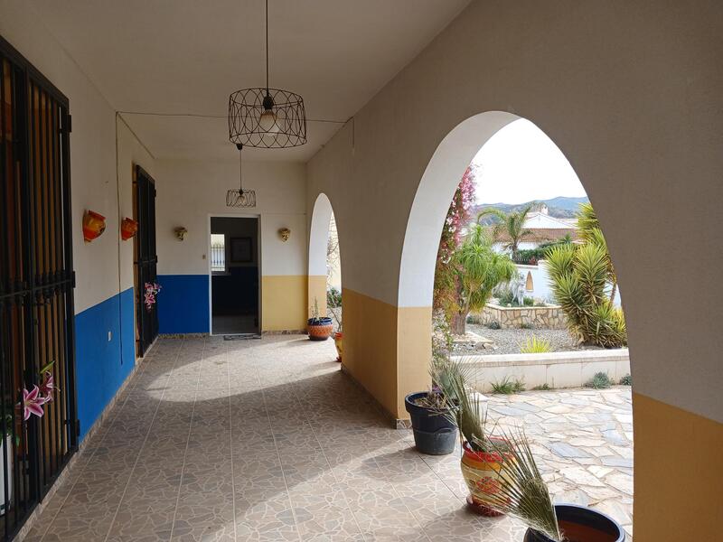 130-1483: Villa for Sale in Arboleas, Almería