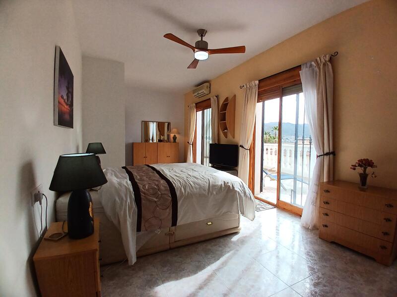 130-1483: Villa for Sale in Arboleas, Almería