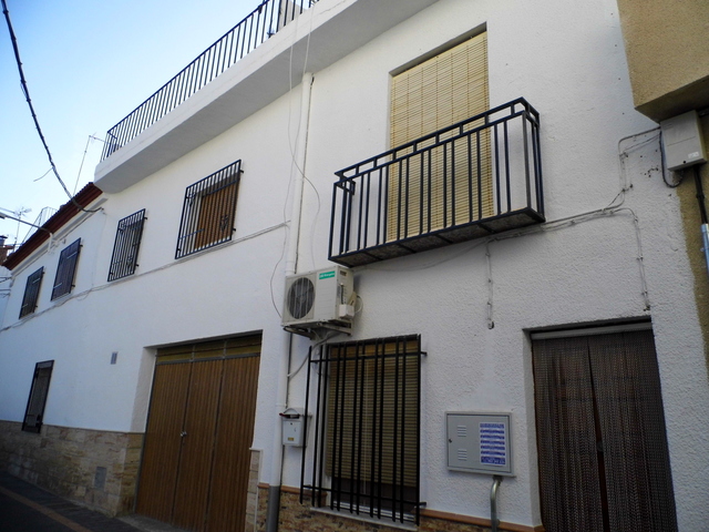 130-852: Townhouse for Sale in Arboleas, Almería