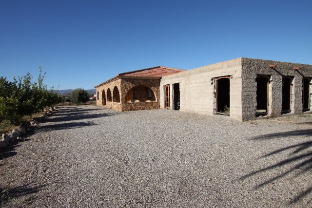 130922 4 Bedroom Villa for Sale in Arboleas, Almería